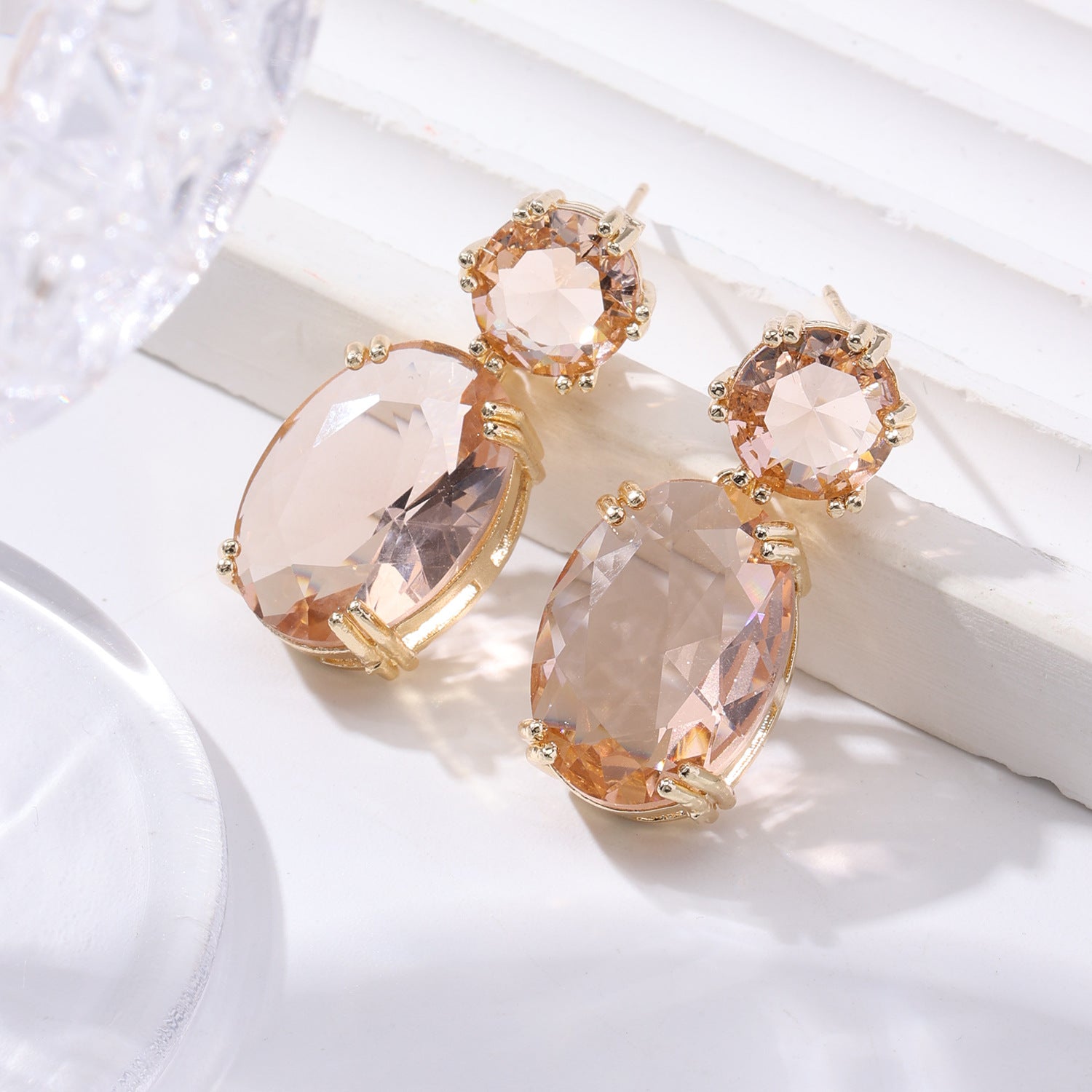 Drop-shaped Rhinestones Earrings  Alloy Oval Earrings