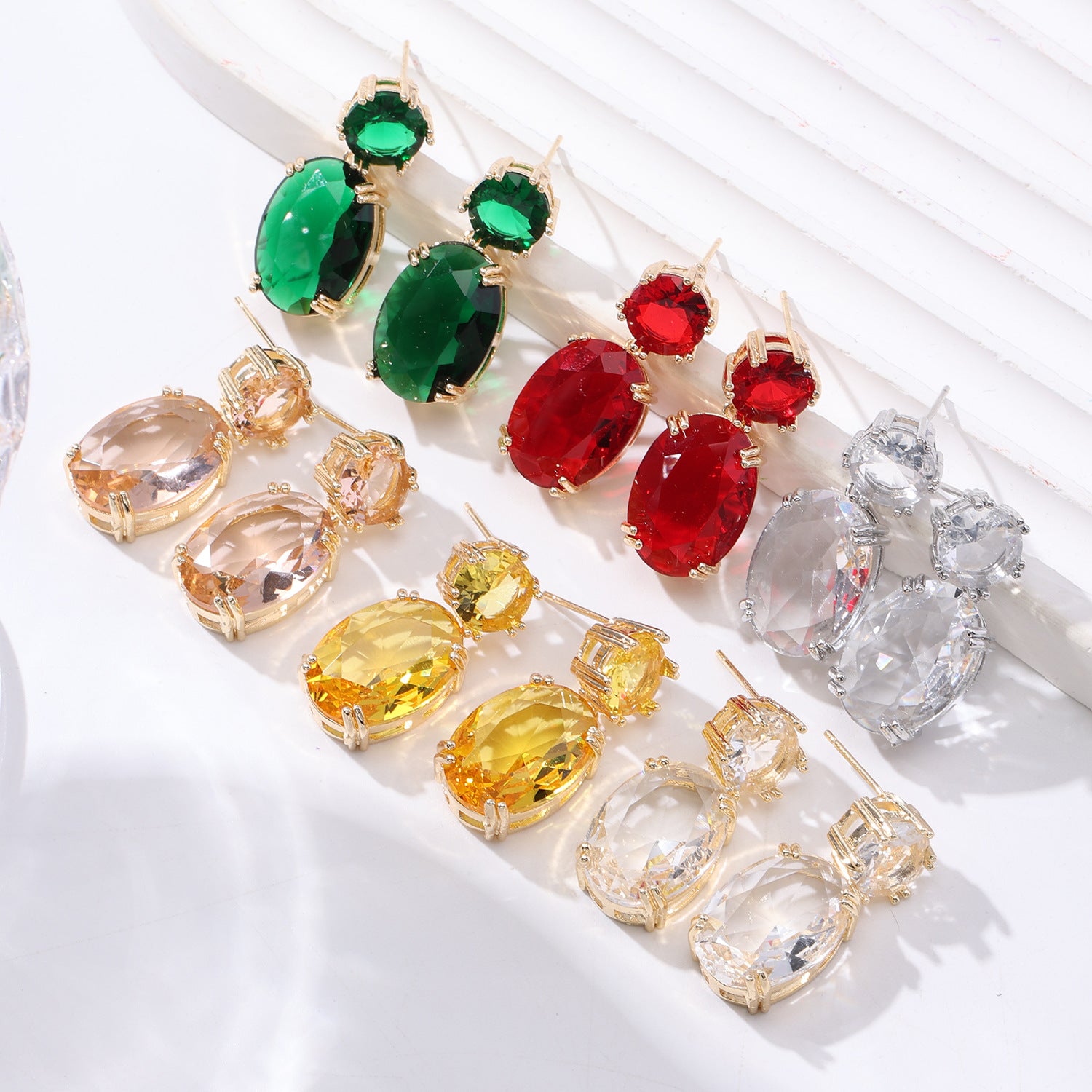 Drop-shaped Rhinestones Earrings  Alloy Oval Earrings